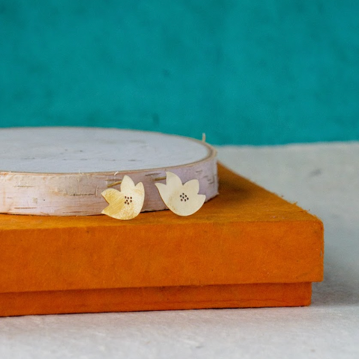 Himalayan Freedom Co - Lovely Lily Stud Earrings