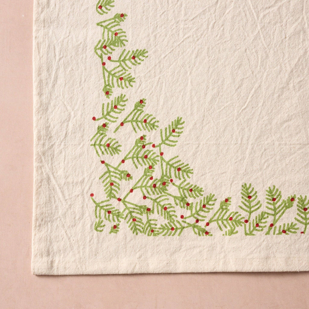 Sardee Holly Cotton Table Runner